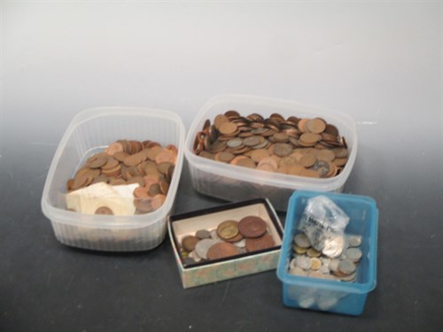 Lot 127 - A collection of old coins, mainly Victorian...