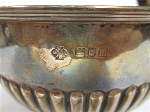 Lot 367 - A silver rosebowl 10.8ozt
