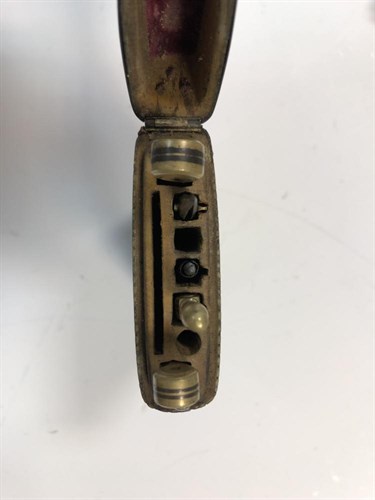 Lot 415 - A George III shagreen draughtsman's etui