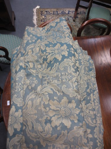 Lot 722 - Three pairs of Morris style blue pattern...