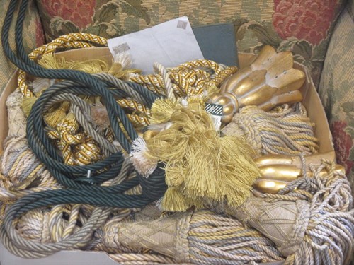 Lot 481 - A pair of leaf patterned interlined curtains,...