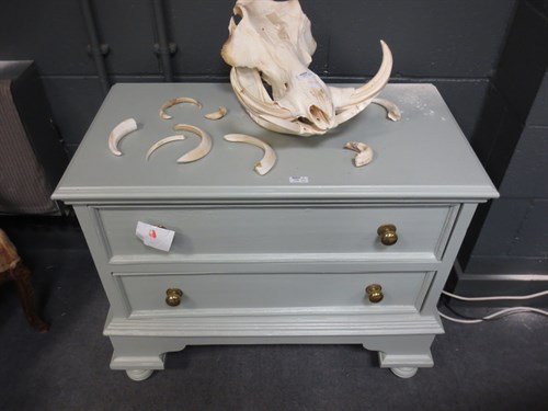 Lot 718 - Two painted drawer chests (2)
