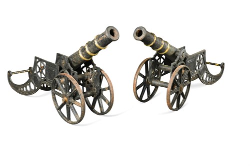 Lot 550 - A pair of 20th century cast iron cannons