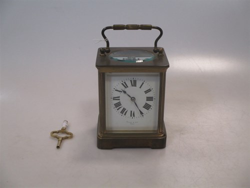 Lot 2 - An early 20th century French brass carriage clock