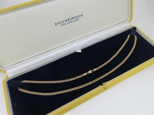 Lot 63 - An Italian 9ct gold chain necklace by Unoaerre