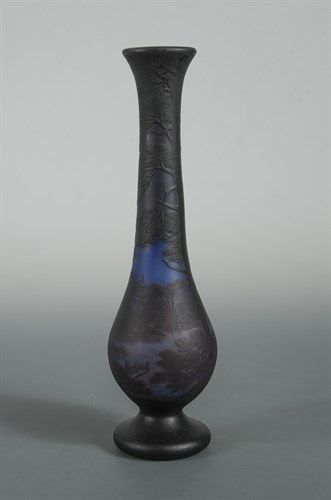 Lot 1 - A Loetz 'Richard' blue cameo glass vase