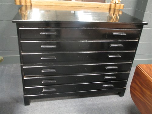 Lot 680 - A painted six drawer plan chest 91 x 119 x 89 cm