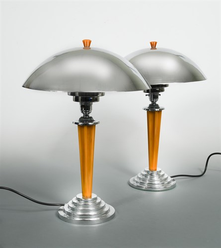 Lot 211 - A pair of Art Deco style chromed metal table lamps