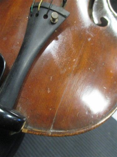 Lot 292 - A German violin with Stradivarius label (full...