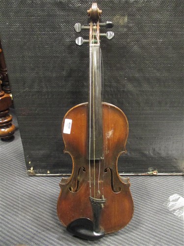 Lot 292 - A German violin with Stradivarius label (full...