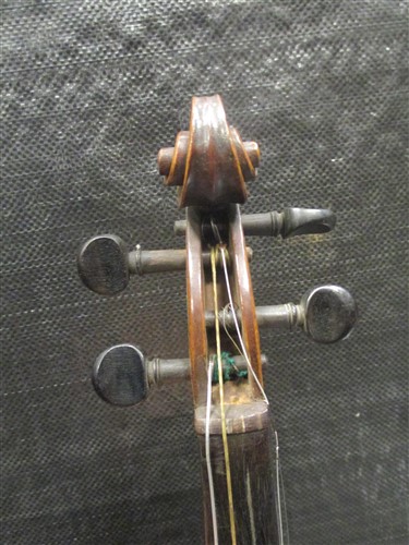 Lot 292 - A German violin with Stradivarius label (full...