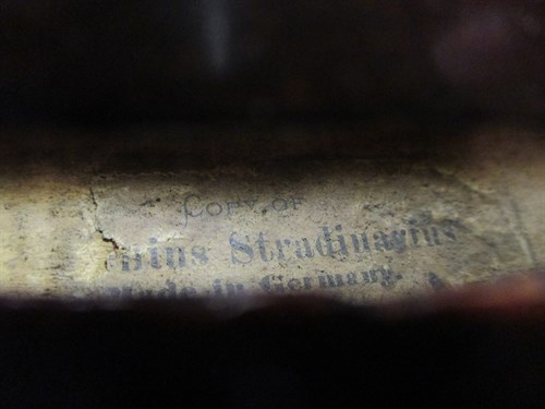 Lot 292 - A German violin with Stradivarius label (full...