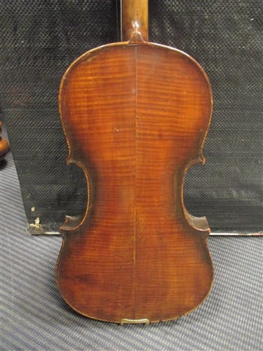 Lot 292 - A German violin with Stradivarius label (full...