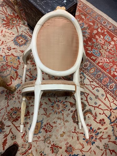 Lot 554 - A pair of George III painted and parcel gilt salon chairs