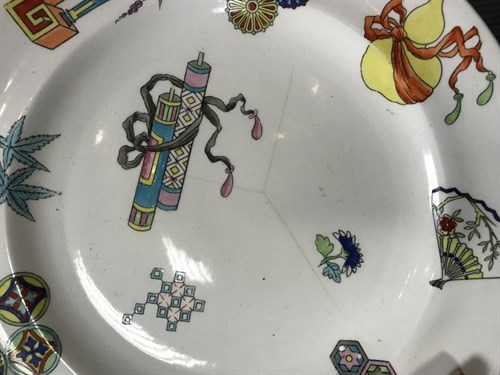 Lot 11 - A Royal Worcester Aesthetic Movement part dinner service