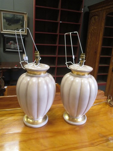 Lot 460 - A pair of modern gourd shape table lamps and...