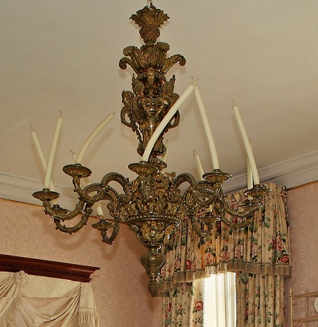 Lot 584 - An early 19th century Régence style ormolu ten branch chandelier, by Johnston Brooks & Co