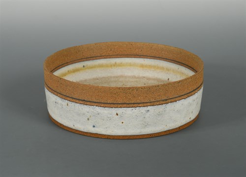 Lot 110 - Robin Welch, (British, born 1936), a stoneware bowl