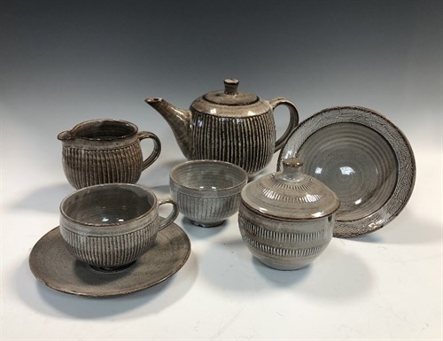 Lot 114 - David Leach (British, 1911-2005), a Lowerdown Pottery breakfast service