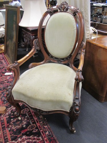 Lot 348 - A Victorian spoon back parlour chair with...