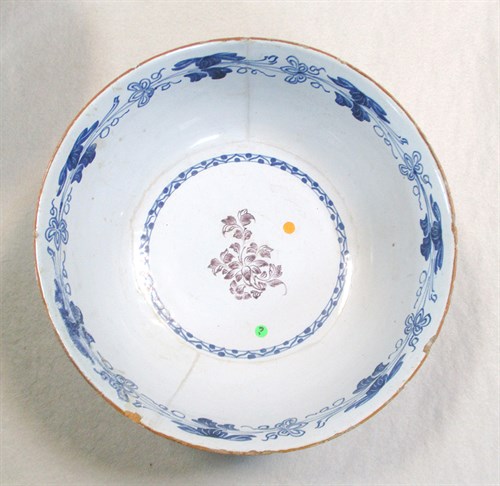 Lot 3 - A London Delft blue and white shallow bowl, probably Lambeth