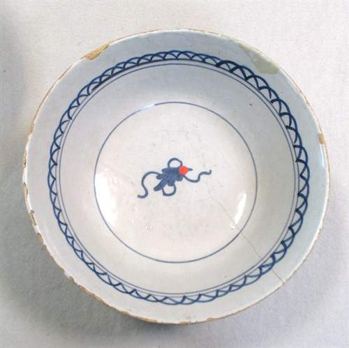 Lot 3 - A London Delft blue and white shallow bowl, probably Lambeth