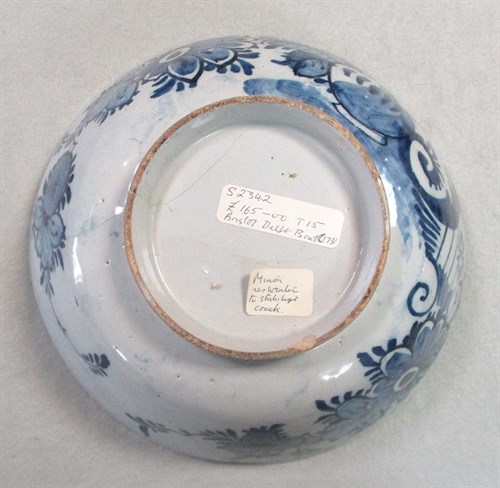 Lot 3 - A London Delft blue and white shallow bowl, probably Lambeth