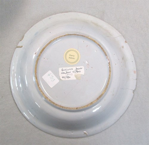 Lot 3 - A London Delft blue and white shallow bowl, probably Lambeth