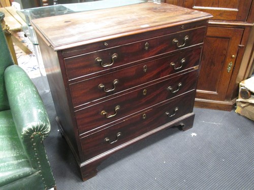 Lot 400 - A George III mahogany chest of drawers, the...