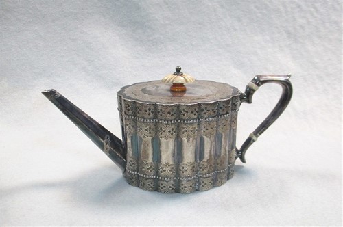 Lot 259 - A Victorian silver bachelor's teapot