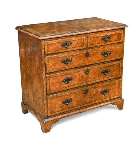 Lot 468 - A small 18th century elm veneer chest