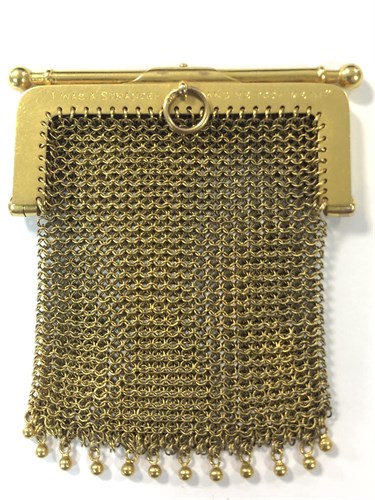 Lot 368 - An Edwardian coin purse