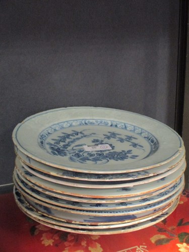 Lot 80 - An 18th century Delft bianco soprano bianco...