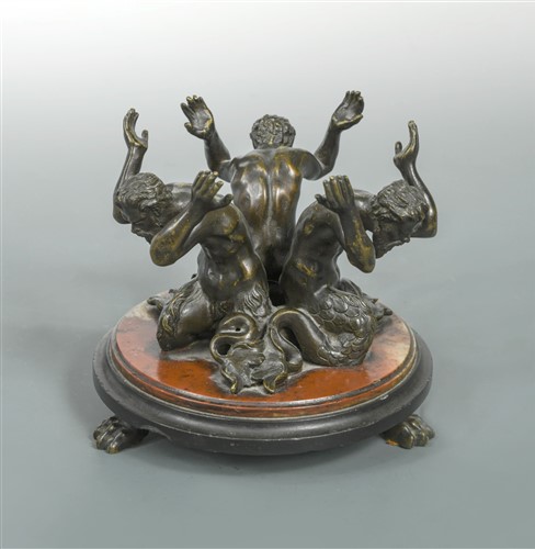 Lot 336 - An 18th century bronze of three kneeling figures