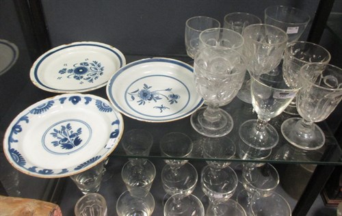 Lot 243 - A set of 19th century style nine glass rummers,...