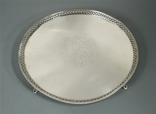 Lot 568 - A George III silver salver