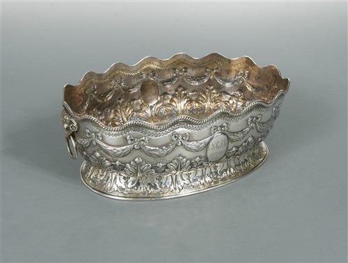 Lot 623 - A Victorian silver jardinière