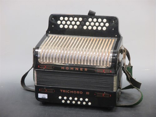 Lot 161 - A Hohner Trichord III accordion, cased