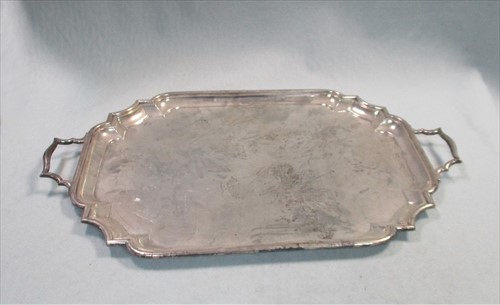 Lot 660 - A George V silver two handled tray