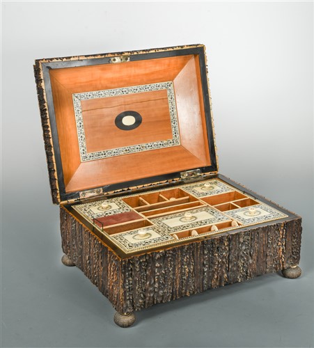 Lot 345 - A 19th century Vizagapatam antler work box