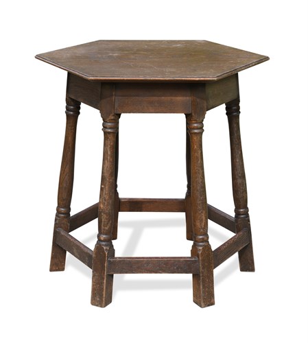 Lot 235 - An early 20th century oak centre table in the manner of Edwin Lutyens