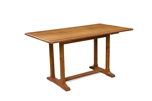 Lot 253 - Reynolds of Ludlow, a pale oak refectory dining table