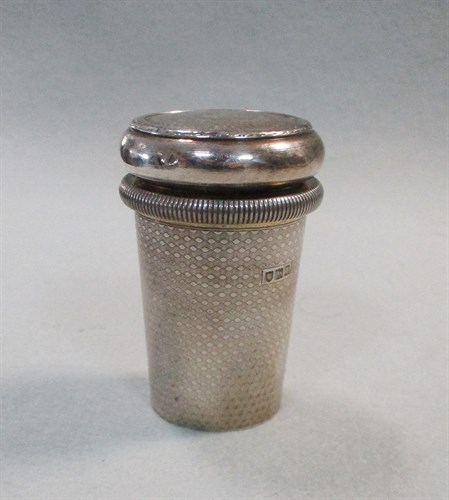 Lot 348 - An Edward VII silver travelling medicine dispenser