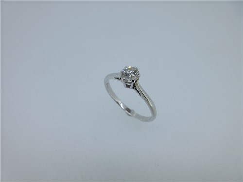 Lot 161 - A single stone diamond ring set in 18ct white gold