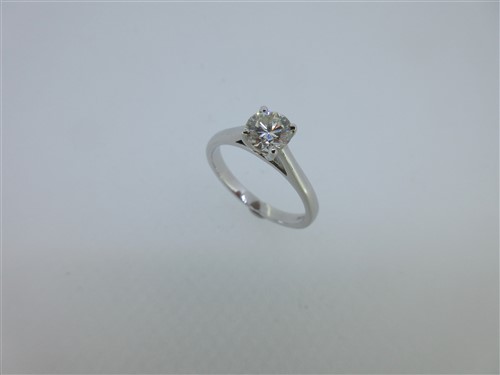 Lot 288 - A single stone diamond ring set in white gold