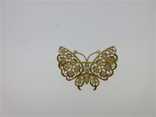 Lot 286 - A diamond butterfly brooch