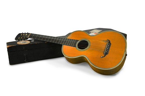 Lot 362 - A 19th century classical guitar