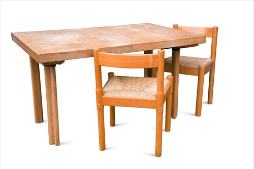 Lot 204 - Alvar Aalto for Artek, an extendable 'H-leg' dining table