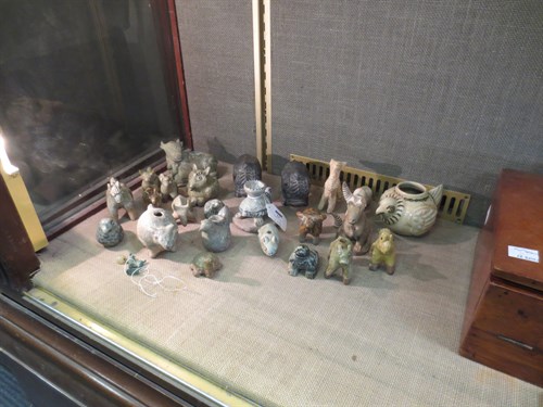Lot 13 - Various mainly Thai and Asian pottery animal...