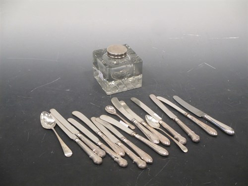 Lot 179 - Two sets of silver handled fruit knives...